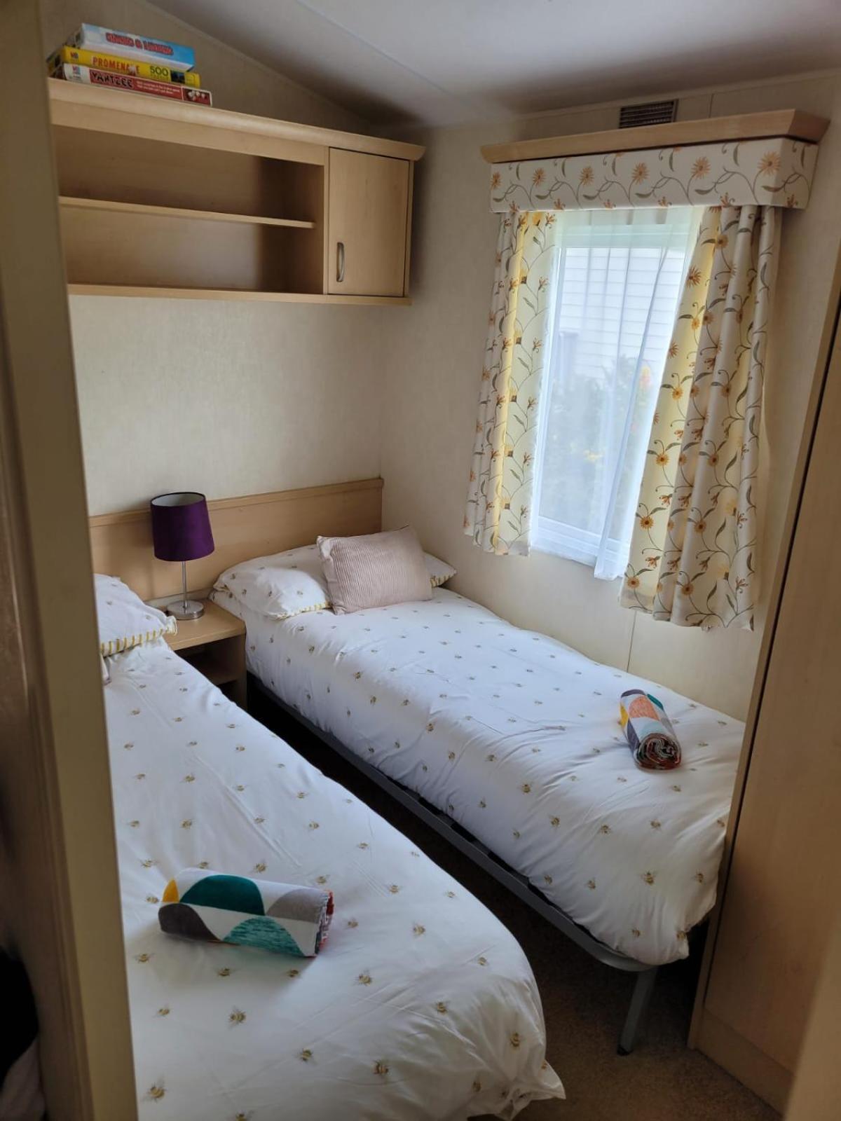 Cosy Caravan Sunbeach Llwyngwril Exterior photo